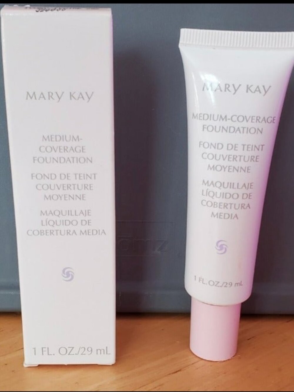 Mary Kay Medium Coverage Foundation in the shade of Ivory 202.